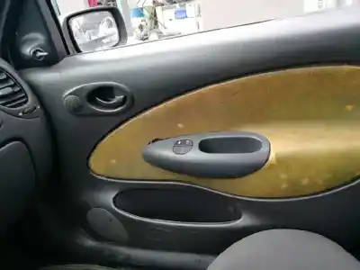 Veículo de Sucata ford fiesta berlina (dx) 1.8 tddi turbodiesel cat do ano 2001 alimentado rtn