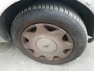 Veículo de Sucata ford fiesta berlina (dx) 1.8 tddi turbodiesel cat do ano 2001 alimentado rtn