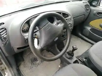 Veículo de Sucata ford fiesta berlina (dx) 1.8 tddi turbodiesel cat do ano 2001 alimentado rtn