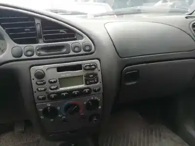 Veículo de Sucata ford fiesta berlina (dx) 1.8 tddi turbodiesel cat do ano 2001 alimentado rtn