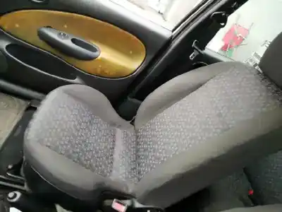 Veículo de Sucata ford fiesta berlina (dx) 1.8 tddi turbodiesel cat do ano 2001 alimentado rtn