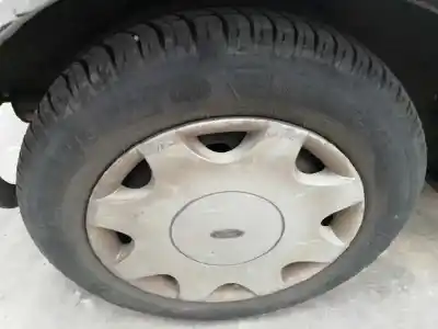 Veículo de Sucata ford fiesta berlina (dx) 1.8 tddi turbodiesel cat do ano 2001 alimentado rtn