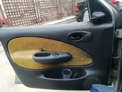 Veículo de Sucata ford fiesta berlina (dx) 1.8 tddi turbodiesel cat do ano 2001 alimentado rtn