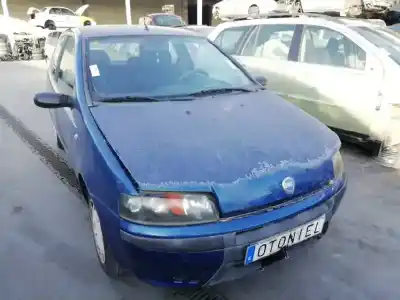 Veicolo di demolizione FIAT PUNTO BERLINA (188) 1.2 8V Dynamic dell'anno 2002 alimentato 188A4000