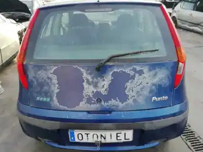 Veículo de Sucata fiat punto berlina (188) 1.2 8v dynamic do ano 2002 alimentado 188a4000
