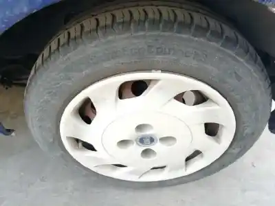 Veículo de Sucata fiat punto berlina (188) 1.2 8v dynamic do ano 2002 alimentado 188a4000