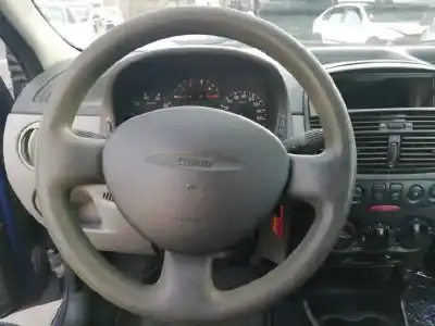 Veículo de Sucata fiat punto berlina (188) 1.2 8v dynamic do ano 2002 alimentado 188a4000