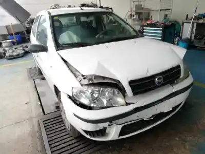 Veicolo di demolizione FIAT PUNTO BERLINA (188) 1.3 JTD Classic dell'anno 2005 alimentato 188A9.000