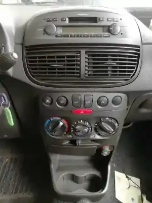 Veicolo di demolizione fiat punto berlina (188) 1.3 jtd classic dell'anno 2005 alimentato 188a9.000