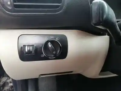 Здавання транспортного засобу seat toledo ii (1m2) 1.6 16v року 2001 потужний aus
