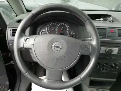 Veicolo di demolizione opel                                               meriva                                                                                                                                                                                                                                                     cosmo                                                                                                                                                                                                                                                      dell'anno 2007 alimentato z14xep