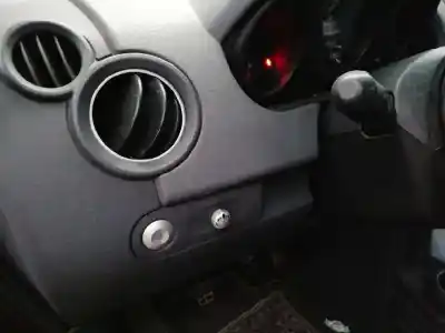 Verschrottungsfahrzeug mitsubishi colt berlina 5 (z30a) 1.1 cat des jahres 2005 angetrieben g134910