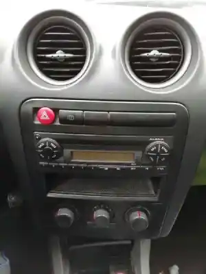 Véhicule à la ferraille seat cordoba berlina (6l2) stylance de l'année 2006 alimenté bky