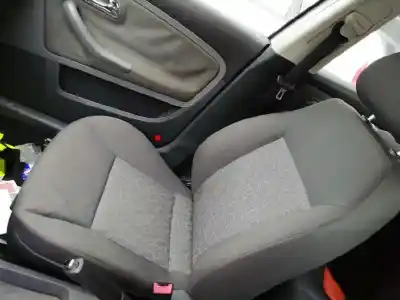 Véhicule à la ferraille seat cordoba berlina (6l2) stylance de l'année 2006 alimenté bky