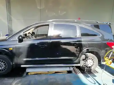 Здавання транспортного засобу ssangyong rodius xdi року 2006 потужний d27dt