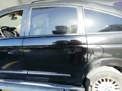 Здавання транспортного засобу ssangyong rodius xdi року 2006 потужний d27dt