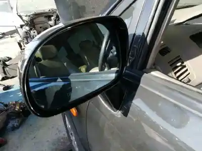 Здавання транспортного засобу ssangyong rodius xdi року 2006 потужний d27dt