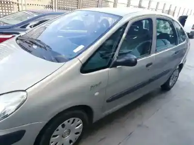 Veicolo di demolizione citroen xsara picasso (n68) 2.0 hdi dell'anno 2004 alimentato rhy