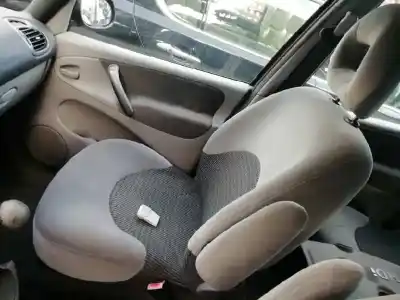 Veicolo di demolizione citroen xsara picasso (n68) 2.0 hdi dell'anno 2004 alimentato rhy