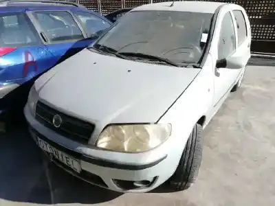 Veicolo di demolizione FIAT PUNTO BERLINA (188) 1.3 JTD Classic dell'anno 2004 alimentato 188A9000