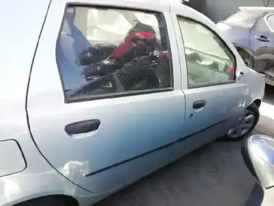 Veicolo di demolizione fiat punto berlina (188) 1.3 jtd classic dell'anno 2004 alimentato 188a9000