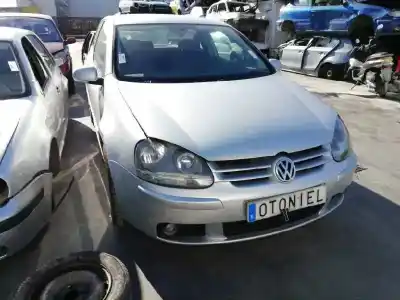 Véhicule à la ferraille VOLKSWAGEN GOLF V BERLINA (1K1) 1.9 TDI de l'année 2004 alimenté BKC