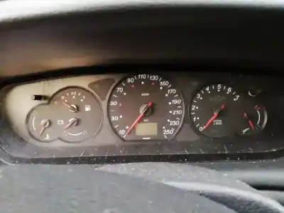 Здавання транспортного засобу citroen c5 berlina 1.8 cat (6fz / ew7j4) року 2004 потужний 6fz