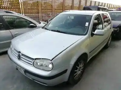 Vehicul casat volkswagen golf iv berlina (1j1) 1.9 tdi al anului 2000 alimentat alh
