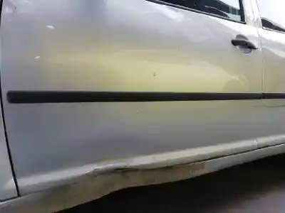 Vehicul casat volkswagen golf iv berlina (1j1) 1.9 tdi al anului 2000 alimentat alh