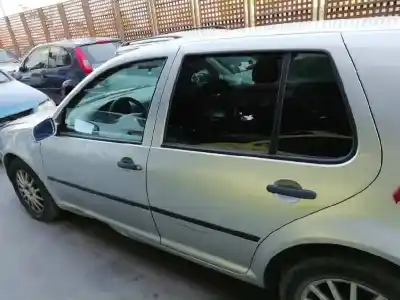 Vehicul casat volkswagen golf iv berlina (1j1) 1.9 tdi al anului 2000 alimentat alh