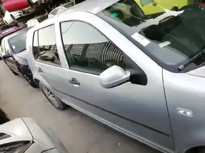 Vehicul casat volkswagen golf iv berlina (1j1) 1.9 tdi al anului 2000 alimentat alh