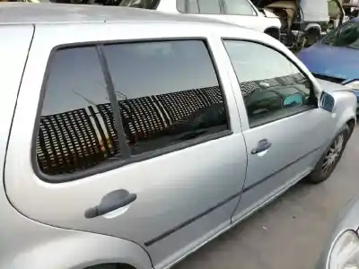 Vehicul casat volkswagen golf iv berlina (1j1) 1.9 tdi al anului 2000 alimentat alh