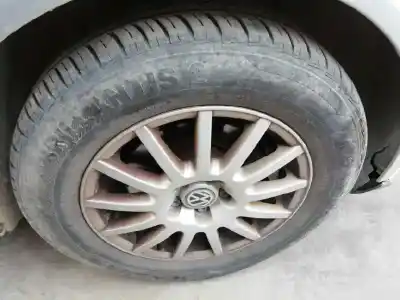 Vehicul casat volkswagen golf iv berlina (1j1) 1.9 tdi al anului 2000 alimentat alh
