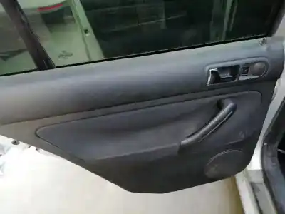 Vehicul casat volkswagen golf iv berlina (1j1) 1.9 tdi al anului 2000 alimentat alh