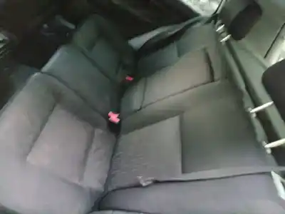 Vehicul casat volkswagen golf iv berlina (1j1) 1.9 tdi al anului 2000 alimentat alh