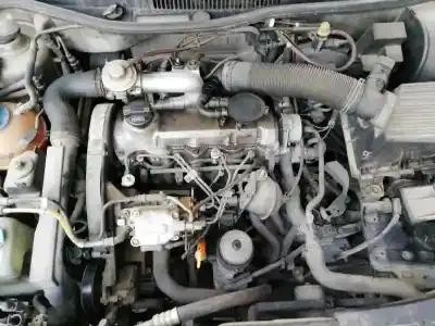Vehicul casat volkswagen golf iv berlina (1j1) 1.9 tdi al anului 2000 alimentat alh