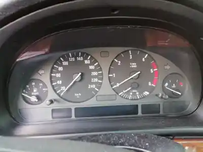 Здавання транспортного засобу bmw serie 5 berlina (e39) 530d року 2004 потужний 306d1
