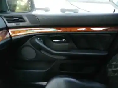 Здавання транспортного засобу bmw serie 5 berlina (e39) 530d року 2004 потужний 306d1