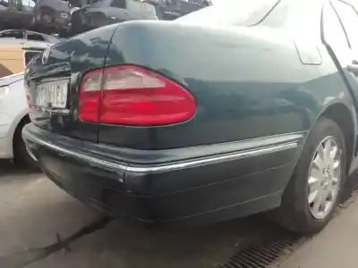 Здавання транспортного засобу mercedes-benz clase e (w210) berlina 240 (210.061) року 2000 потужний m112911