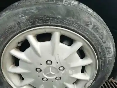 Здавання транспортного засобу mercedes-benz clase e (w210) berlina 240 (210.061) року 2000 потужний m112911
