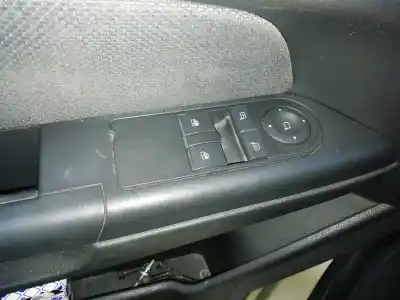Здавання транспортного засобу opel astra h berlina 1.7 16v cdti cat (z 17 dtl / lrb) року 2004 потужний z17dtl