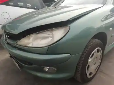 Hurda Aracı peugeot 206 berlina xt yılın 2002 güçlü 8hx