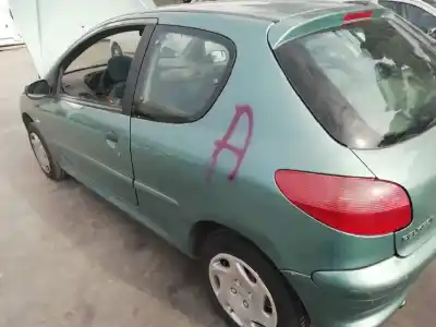 Hurda Aracı peugeot 206 berlina xt yılın 2002 güçlü 8hx