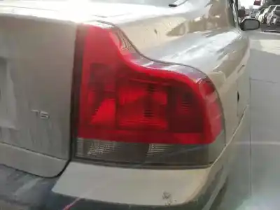 Здавання транспортного засобу volvo s60 berlina 2.4 d року 2003 потужний d5244t