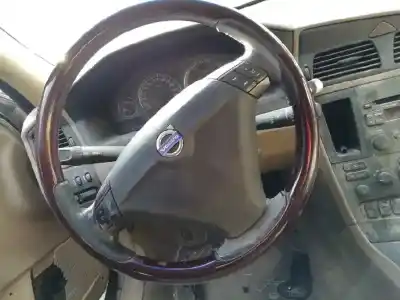 Здавання транспортного засобу volvo s60 berlina 2.4 d року 2003 потужний d5244t