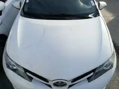 Scrapping Vehicle toyota auris (_e15_) 1.4 d-4d (nde150_) of the year 2013 powered 1nd