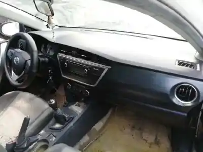 Scrapping Vehicle toyota auris (_e15_) 1.4 d-4d (nde150_) of the year 2013 powered 1nd