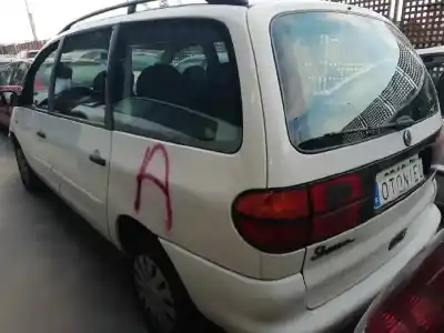 Véhicule à la ferraille volkswagen sharan (7m8) básico de l'année 1998 alimenté afn