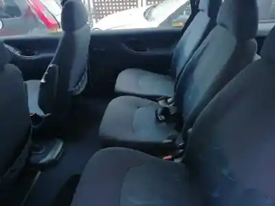 Véhicule à la ferraille volkswagen sharan (7m8) básico de l'année 1998 alimenté afn