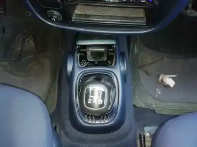 Véhicule à la ferraille volkswagen sharan (7m8) básico de l'année 1998 alimenté afn